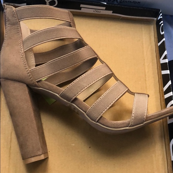 Sandals - Picture 2 of 6